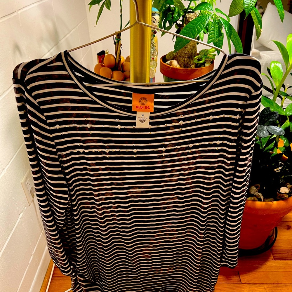 Ruby RD. Woman’s tops